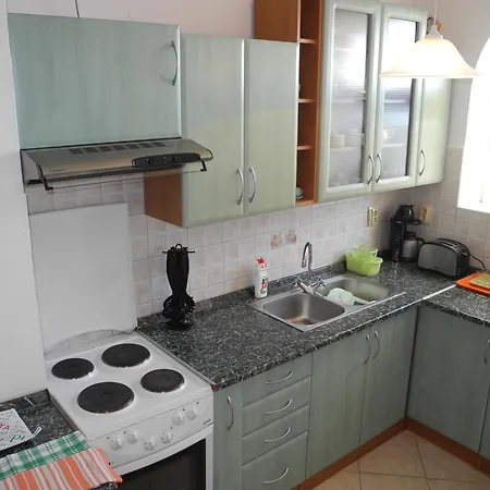 Sandra Kat Near Sea And Lägenhet Crikvenica